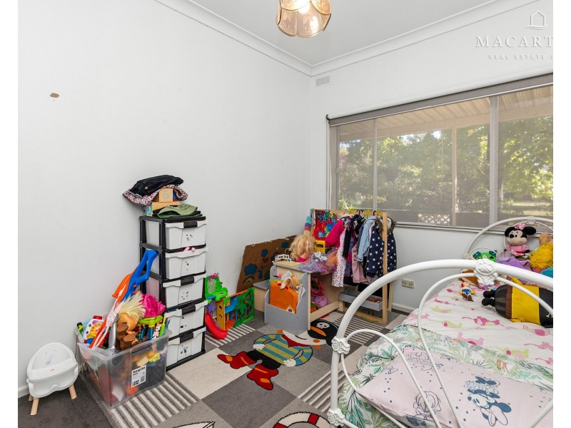 21 Cutler Avenue, Kooringal NSW 2650