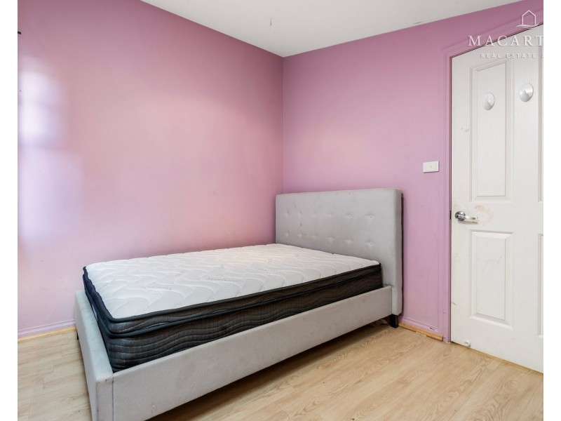 77 Docker Street, Wagga Wagga NSW 2650