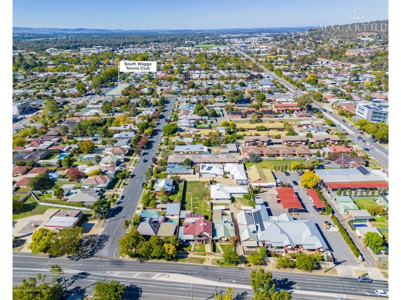 77 Docker Street, Wagga Wagga NSW 2650