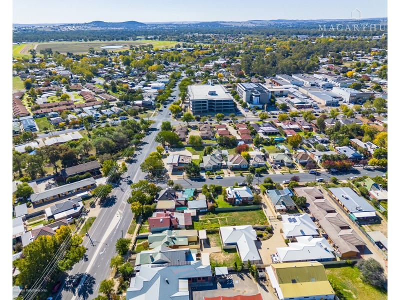 77 Docker Street, Wagga Wagga NSW 2650