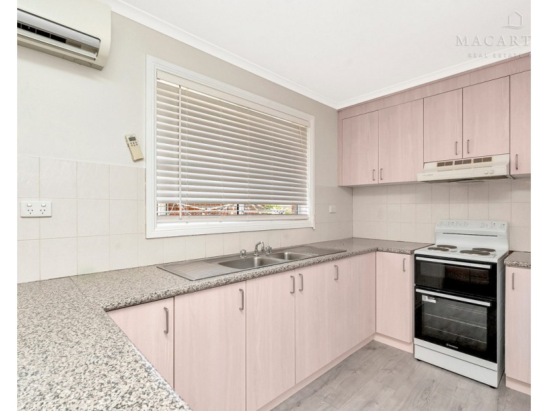1/42 Lamilla Street, Glenfield Park NSW 2650