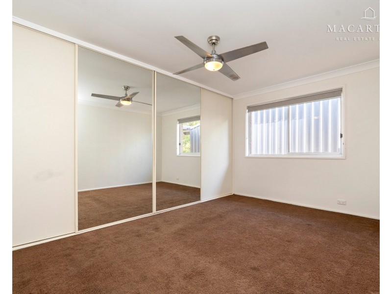 24 Waranga Avenue, Mount Austin NSW 2650