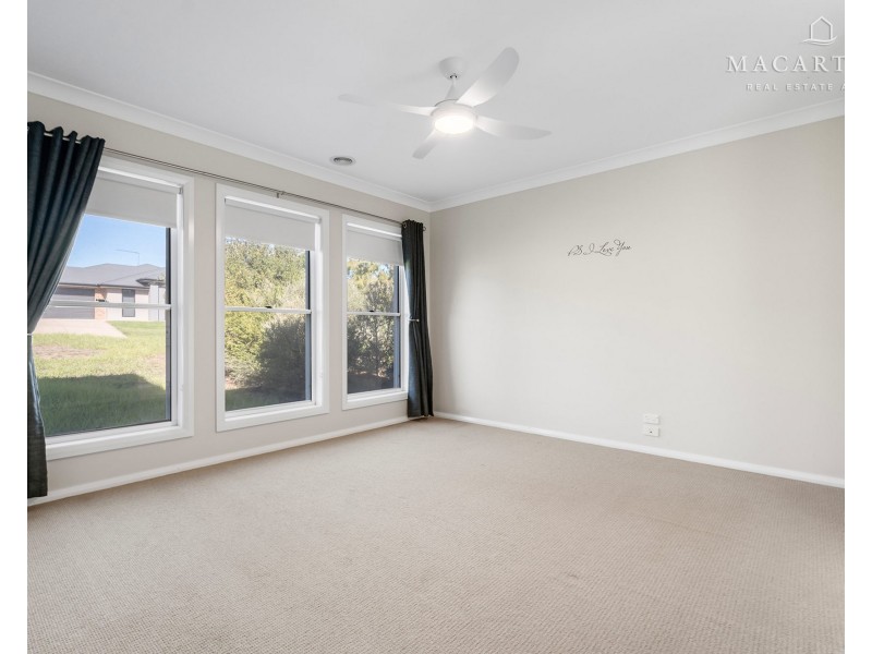 26 Osterley Street, Bourkelands NSW 2650