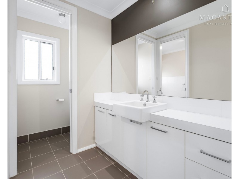 26 Osterley Street, Bourkelands NSW 2650