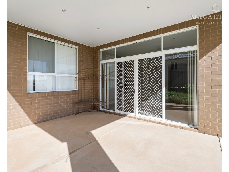 26 Osterley Street, Bourkelands NSW 2650