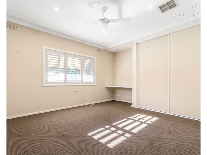 13 Plumpton Road, Kooringal NSW 2650