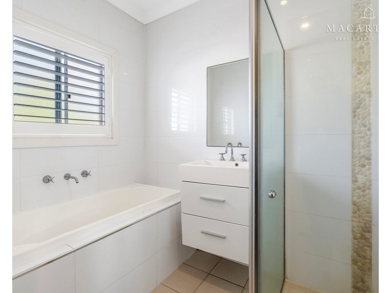 13 Plumpton Road, Kooringal NSW 2650