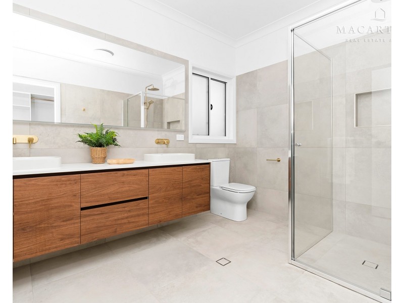 24 Lacebark Drive, Forest Hill NSW 2651