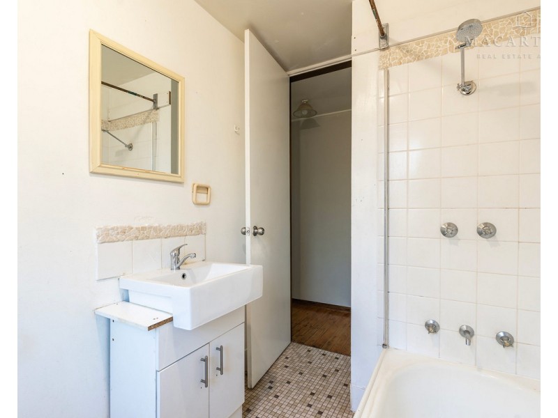 6 Callaghan Street, Ashmont NSW 2650