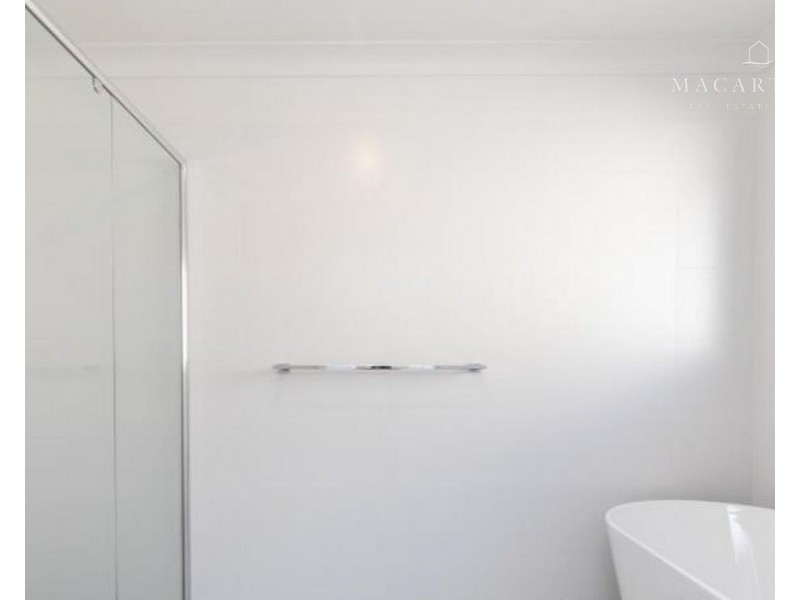 49 Deakin Avenue, Lloyd NSW 2650
