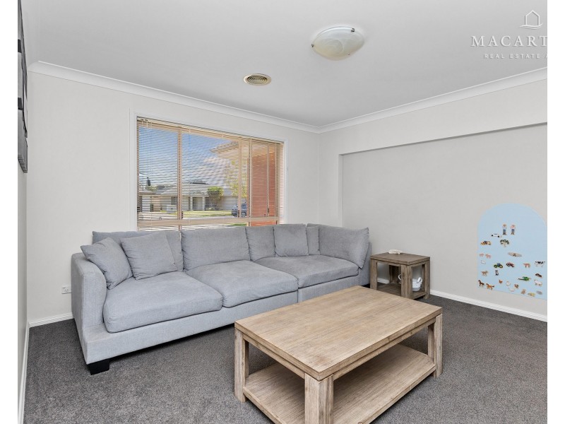 14 Allunga Street, Glenfield Park NSW 2650