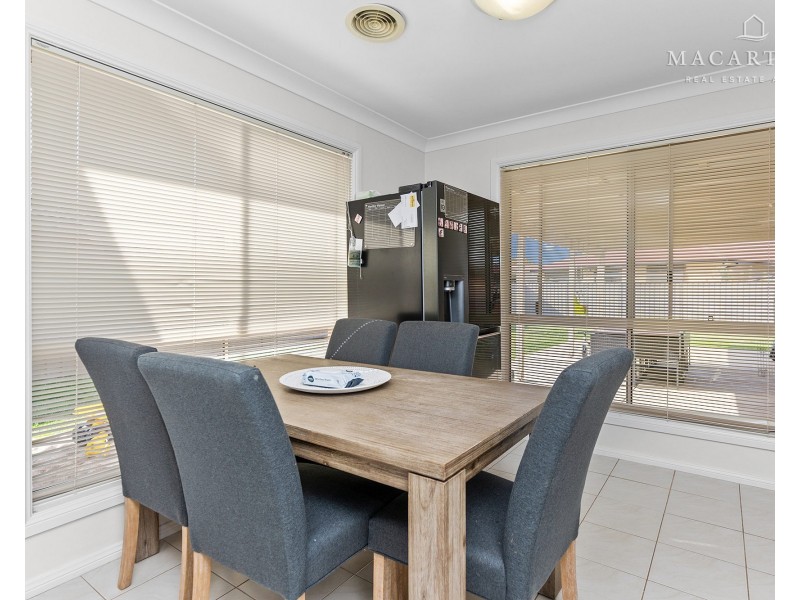 14 Allunga Street, Glenfield Park NSW 2650