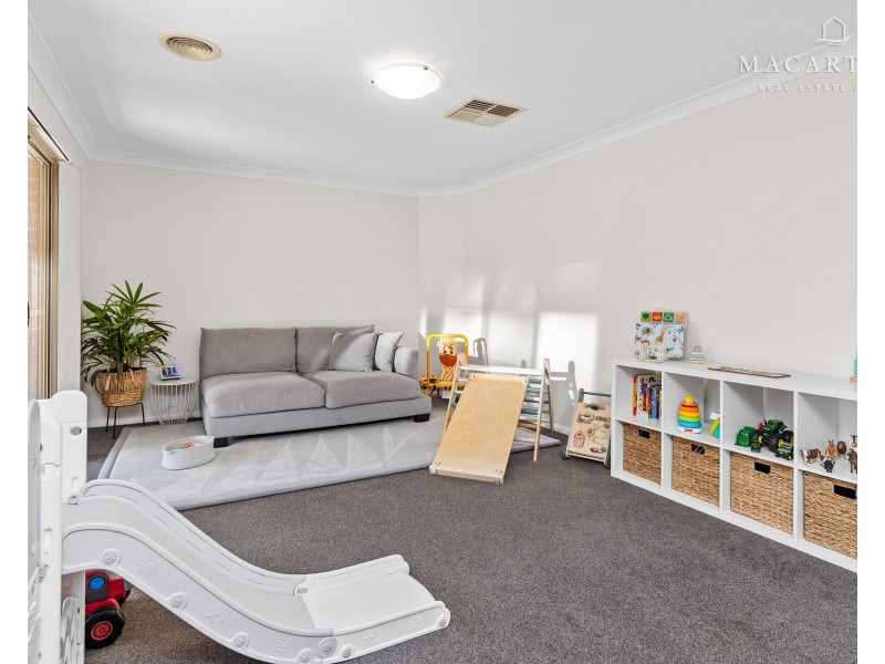 14 Allunga Street, Glenfield Park NSW 2650