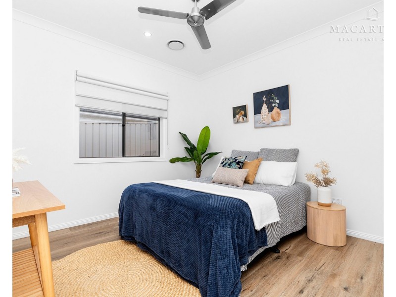 12 Unaipon Street, Lloyd NSW 2650