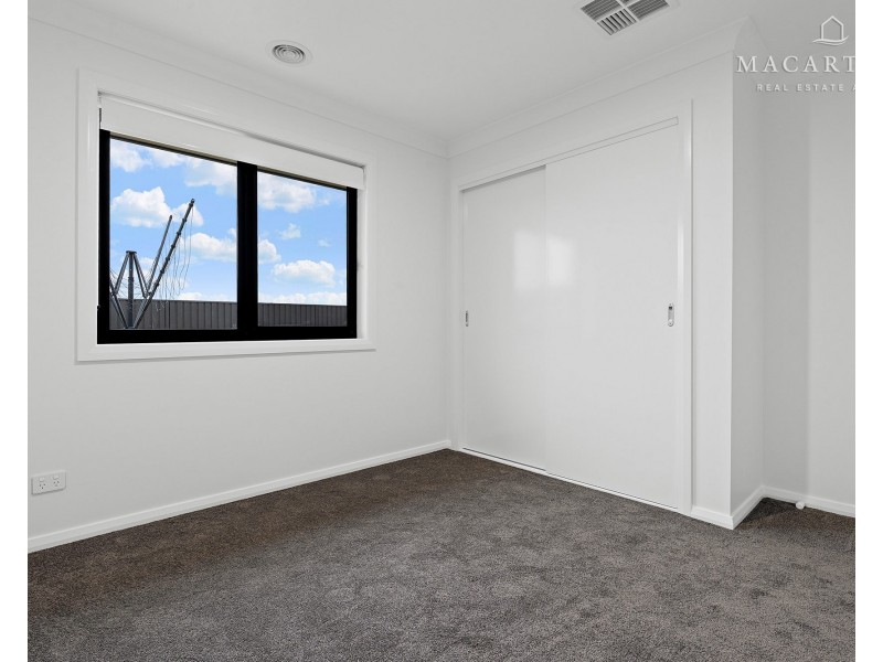 5 Blackwood Circuit, Forest Hill NSW 2651