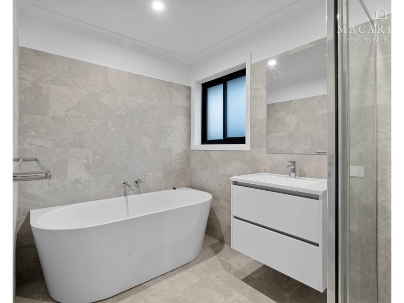 5 Blackwood Circuit, Forest Hill NSW 2651