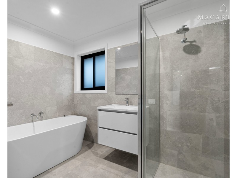 5 Blackwood Circuit, Forest Hill NSW 2651