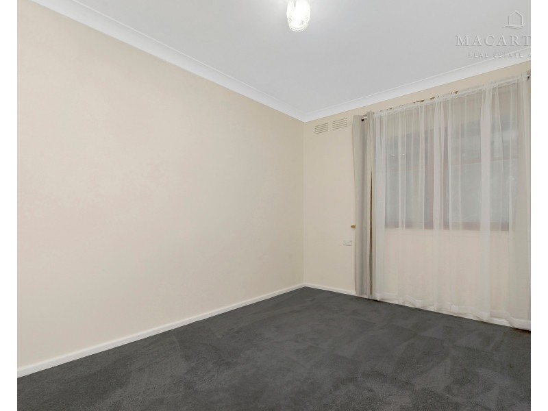 5 Tarakan Avenue, Ashmont NSW 2650