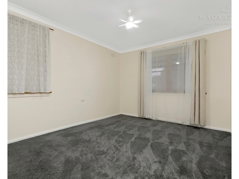 5 Tarakan Avenue, Ashmont NSW 2650