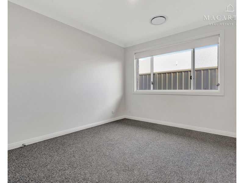 22 Lacebark Drive, Forest Hill NSW 2651