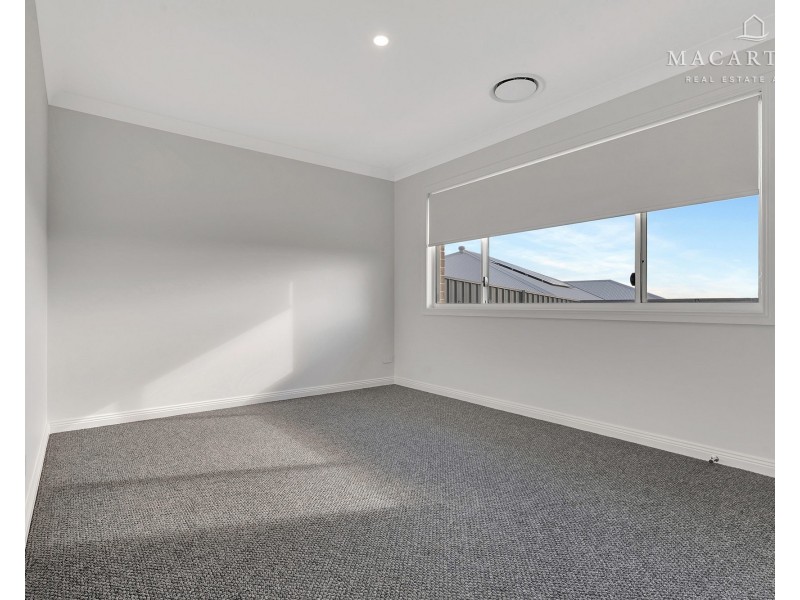22 Lacebark Drive, Forest Hill NSW 2651