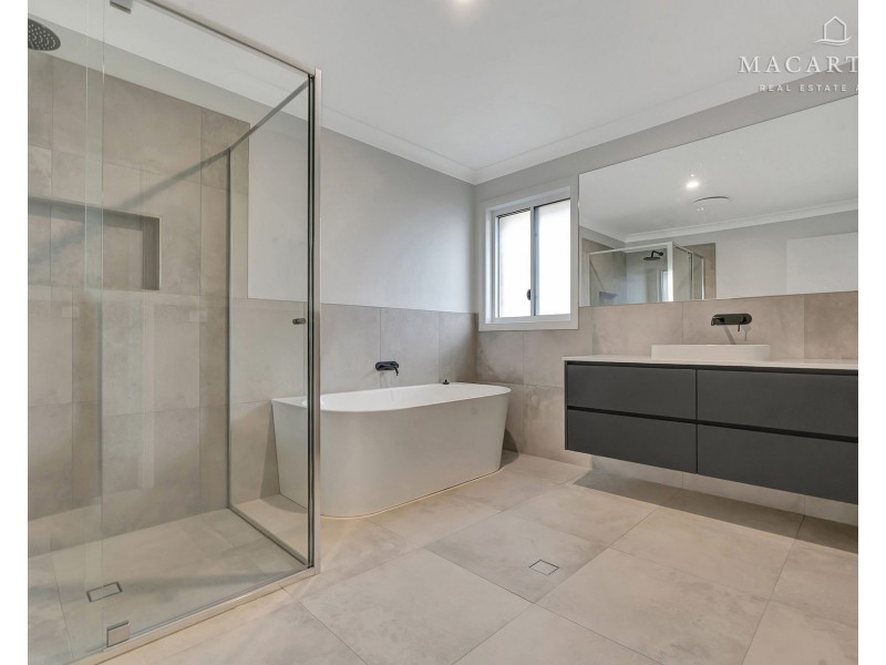 22 Lacebark Drive, Forest Hill NSW 2651