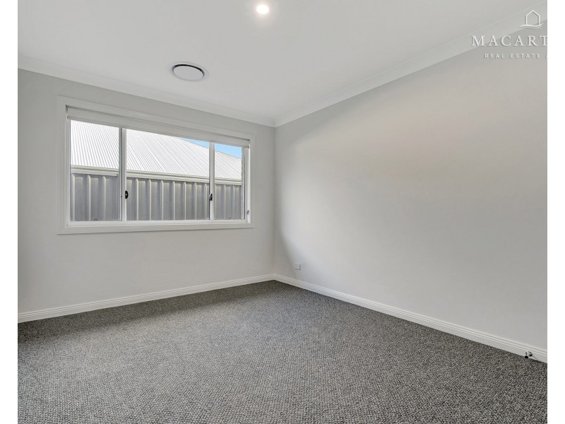 22 Lacebark Drive, Forest Hill NSW 2651