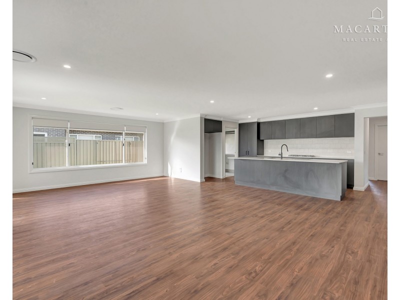 22 Lacebark Drive, Forest Hill NSW 2651