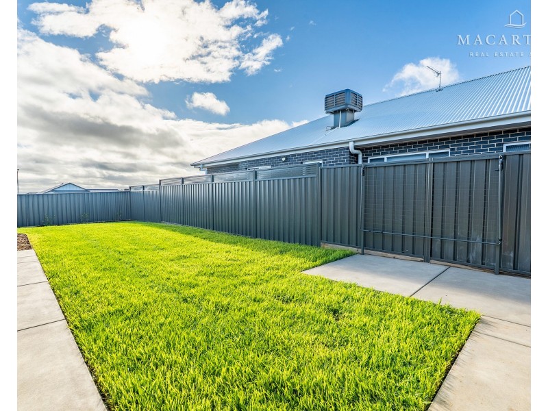 22 Lacebark Drive, Forest Hill NSW 2651