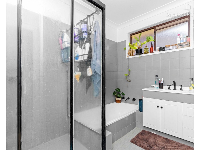 29 Goborra Street, Glenfield Park NSW 2650
