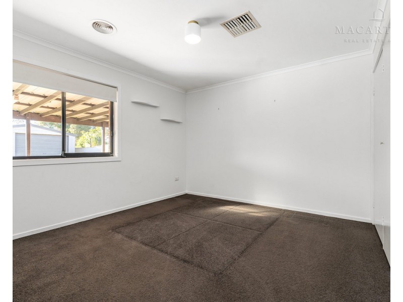 5 Bandera Avenue, Glenfield Park NSW 2650