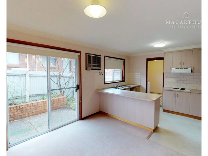 2/22 Kilpatrick Street, Kooringal NSW 2650