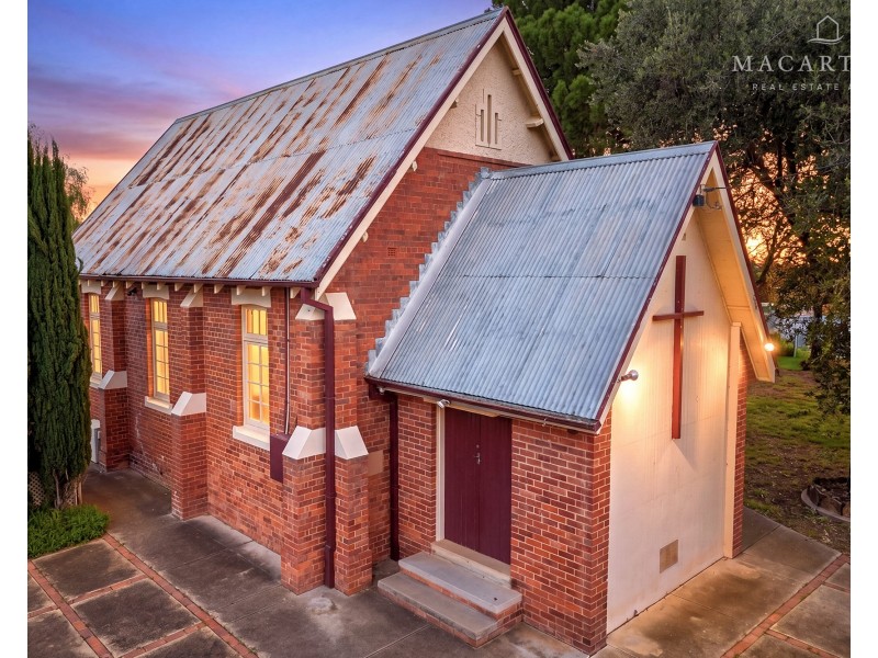 111 Main Street, Lake Albert NSW 2650