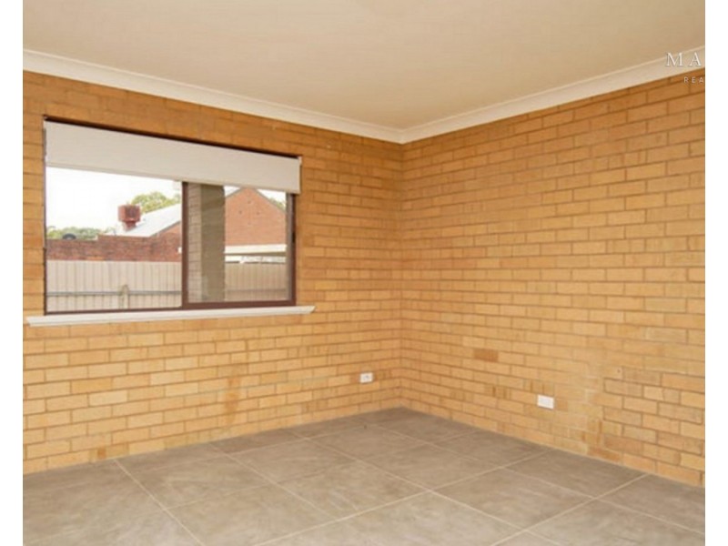 3/4 Rowe Street, Lake Albert NSW 2650