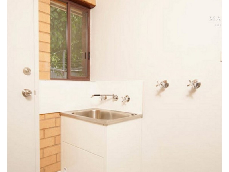 3/4 Rowe Street, Lake Albert NSW 2650