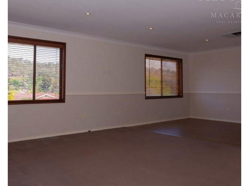 25 Kilpatrick Street, Kooringal NSW 2650