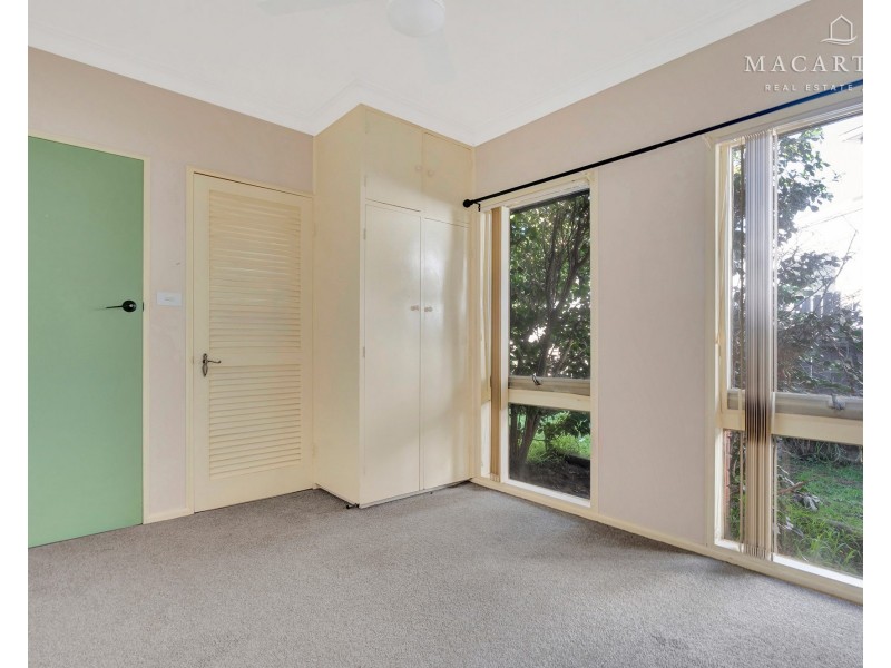21 Inglis Street, Lake Albert NSW 2650