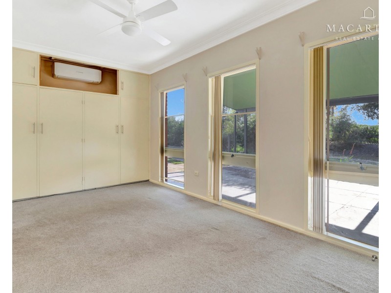 21 Inglis Street, Lake Albert NSW 2650