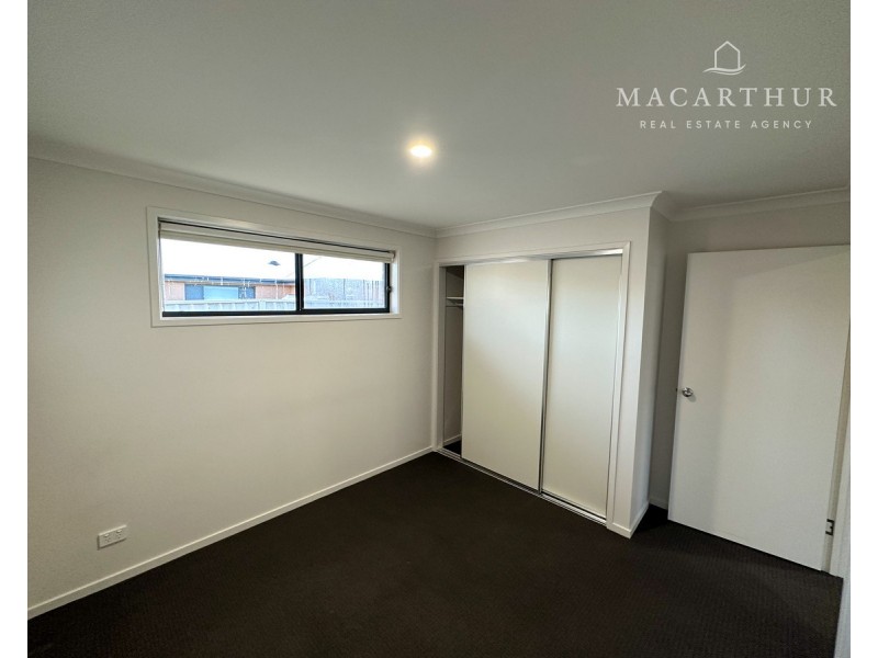 25 Sunvale Crescent, Estella NSW 2650