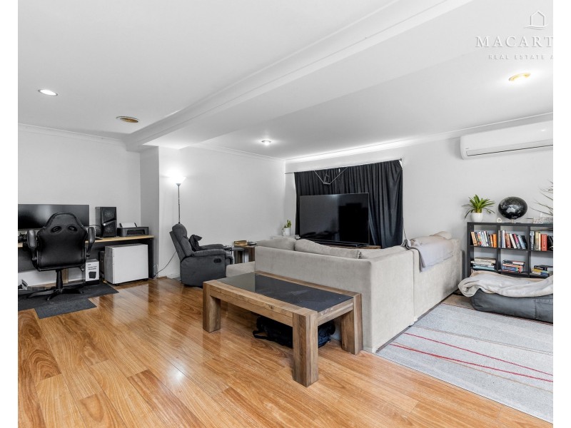 17 Grevillea Crescent, Lake Albert NSW 2650