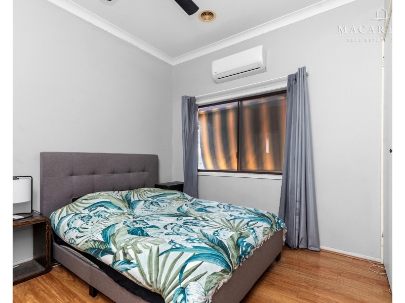 17 Grevillea Crescent, Lake Albert NSW 2650