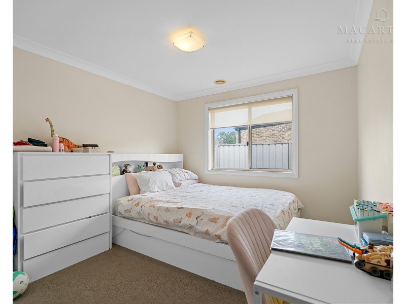 5 Yoogali Street, Glenfield Park NSW 2650