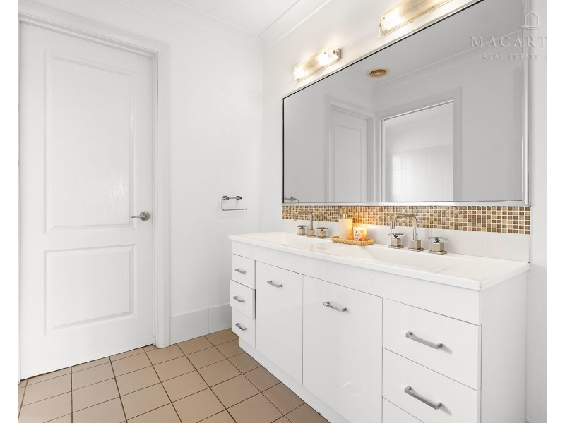5 Yoogali Street, Glenfield Park NSW 2650