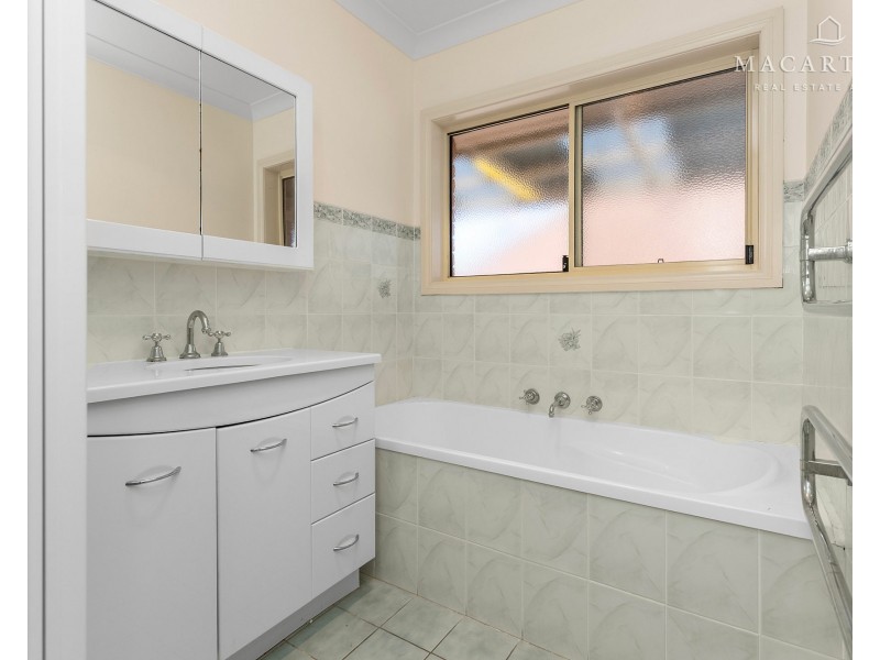 2/36 Kilpatrick Street, Kooringal NSW 2650