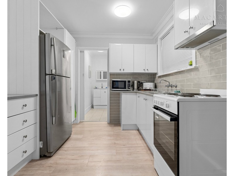 2/33 Bruce Street, Tolland NSW 2650