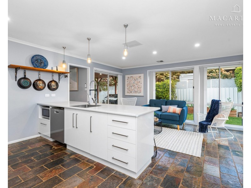 20 Kurrajong Avenue, Forest Hill NSW 2651