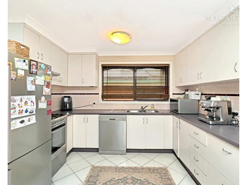 7 Buchhorn Street, Tolland NSW 2650