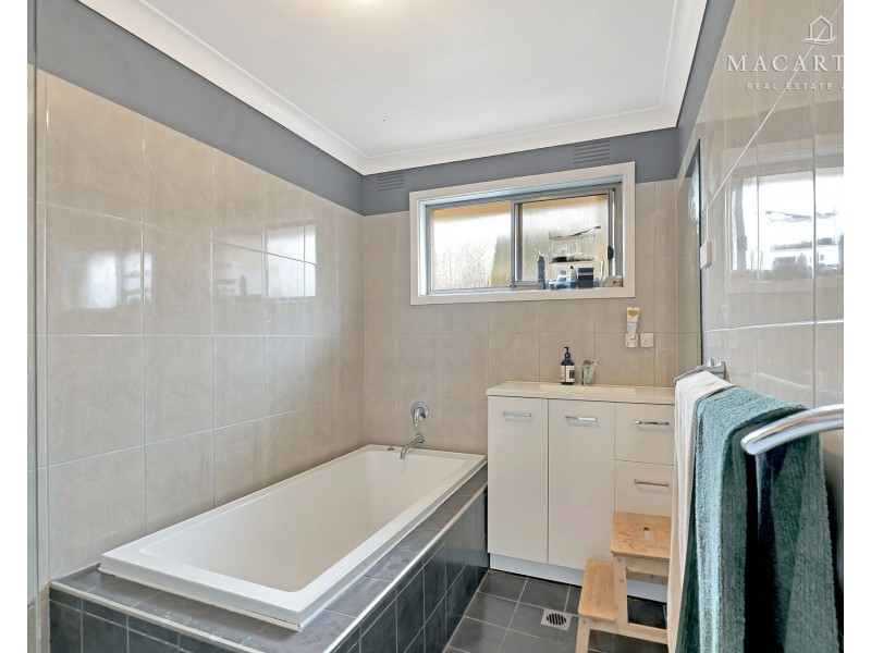 7 Buchhorn Street, Tolland NSW 2650