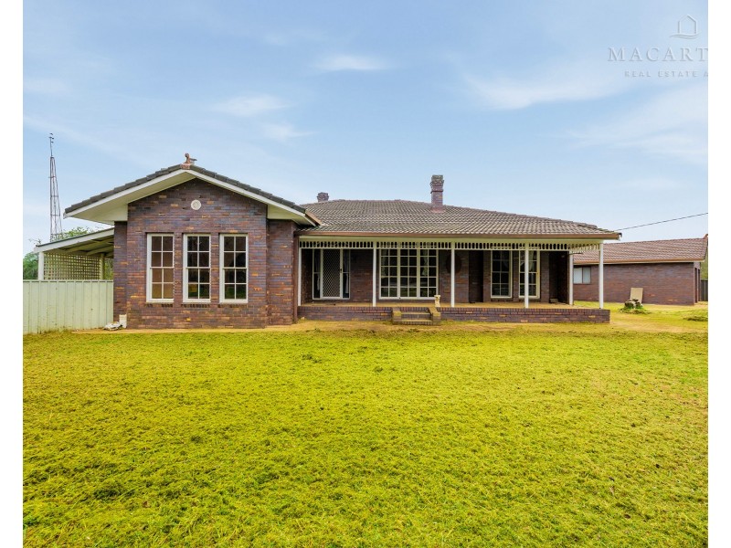 6 Urana Street, The Rock NSW 2655