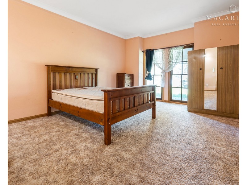 6 Urana Street, The Rock NSW 2655